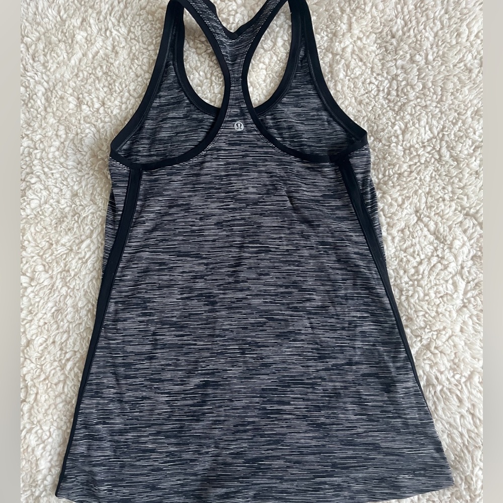 Lululemon Women's Gray & Black Racerback Tank Top Size 8 - Picture 2 of 7